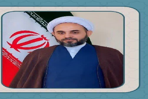 حجت‌الاسلام امین‌پور محمد، رئیس ستاد نماز جمعه و مسئول کتابخانه‌های عمومی شهرستان پارس‌آباد،