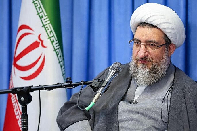 شعر علوی، تجلی عشق صادقانه به امیرالمؤمنین(ع) است