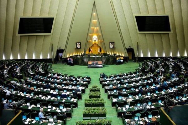 مشکلات مردم با تعامل همدلانه دولت و مجلس حل می‌شود