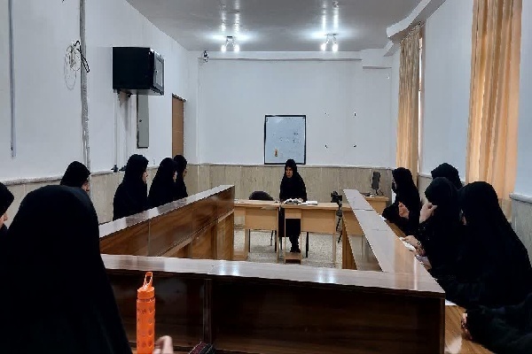 زن مسلمان ظرفیت مرجعیت در عرصه‌های سیاسی، اقتصادی و علمی را دارد