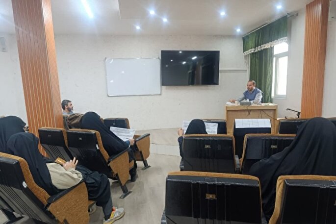 کارگاه بوم‌نویسی و ستاره‌سازی جوامع قرآنی لرستان برگزار شد