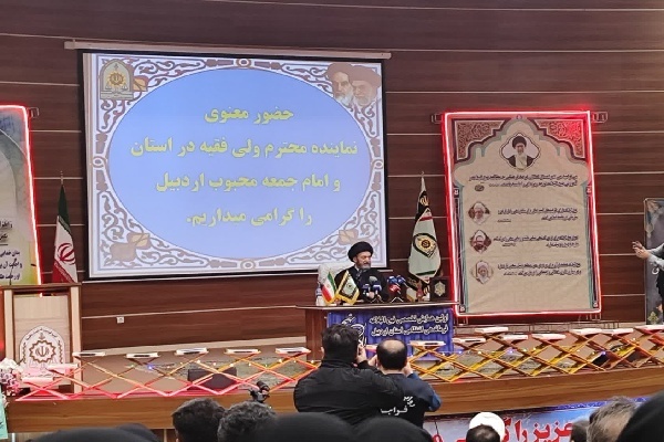 انس نیرو‌های انتظامی با قرآن و نهج‌البلاغه، کلید ارتقای بصیرت و اخلاق حرفه‌ای