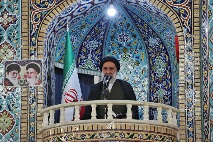 آمریکا با تهدید به دنبال مذاکره با ایران است