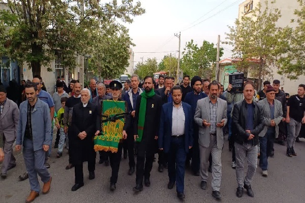 کاروان زیر سایه خورشید، کاروان زیر سایه خورشید،