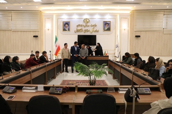 گرامیداشت روز معلم در اردبیل