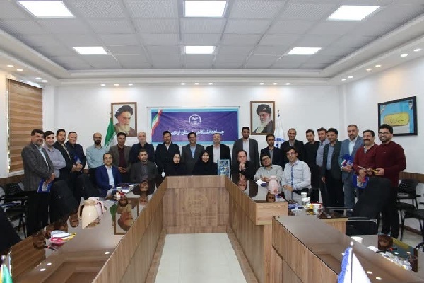 مراسم بزرگداشت مقام معلم و تجلیل از همکاران معاونت آموزش و کارآفرینی