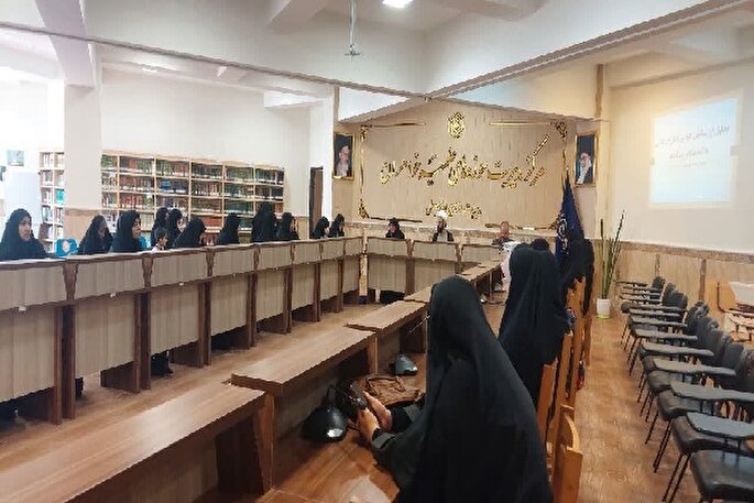 بانوان مبلغ آموزه‌های قرآن را محور اصلی تبلیغ قرار دهند