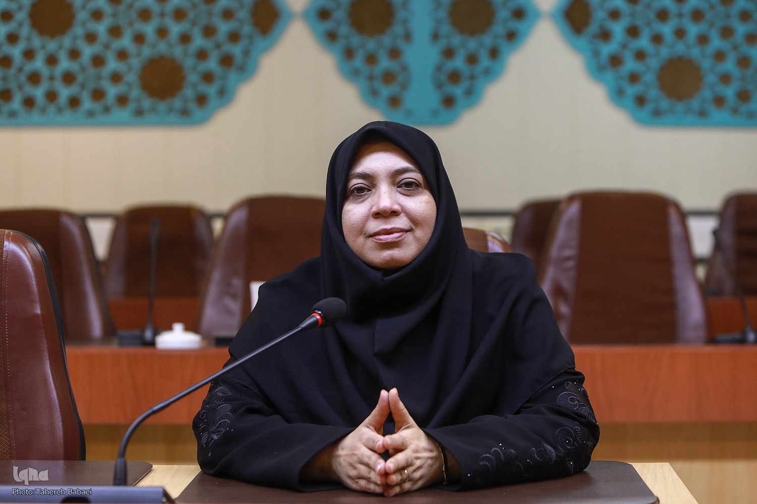 نوشیدنی‌های مفید و مضر برای نوجوانان + فیلم