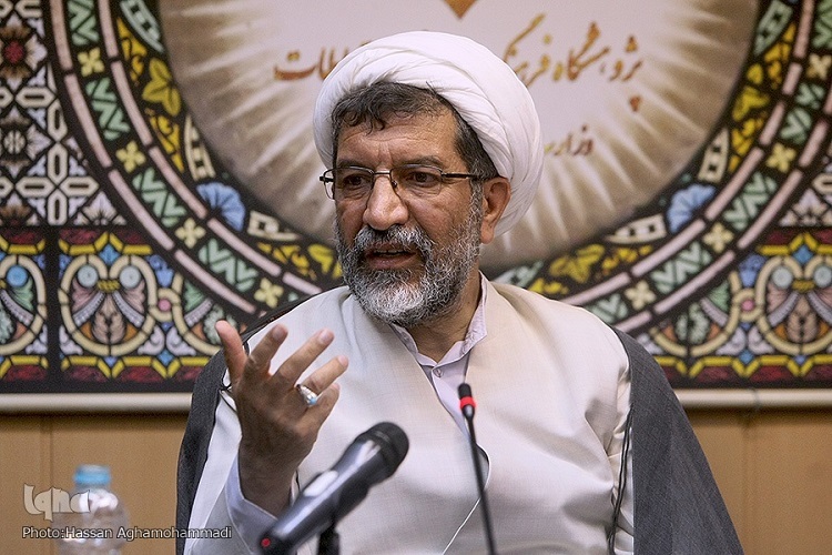 عقل محور الگوی حکمرانی است