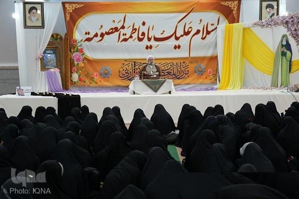 تمدن غربی بیشترین جفا را به جامعه زنان روا داشته است