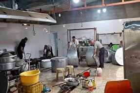 فیلم | آماده‌سازی آشپزخانه موکب حرم بانوی کرامت در عمود ۱۰۸۰