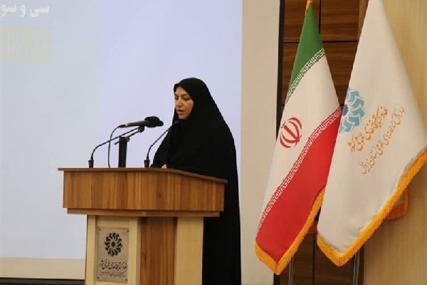 پروانه رضاقلیزاده، مدیرکل کتابخانه‌های عمومی استان