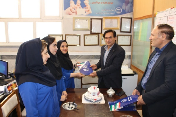 پرستاران مرکز در درمان ناباروری جهاد دانشگاهی استان اردبیل تجلیل شدند پرستاران مرکز در درمان ناباروری جهاد دانشگاهی استان اردبیل تجلیل شدند