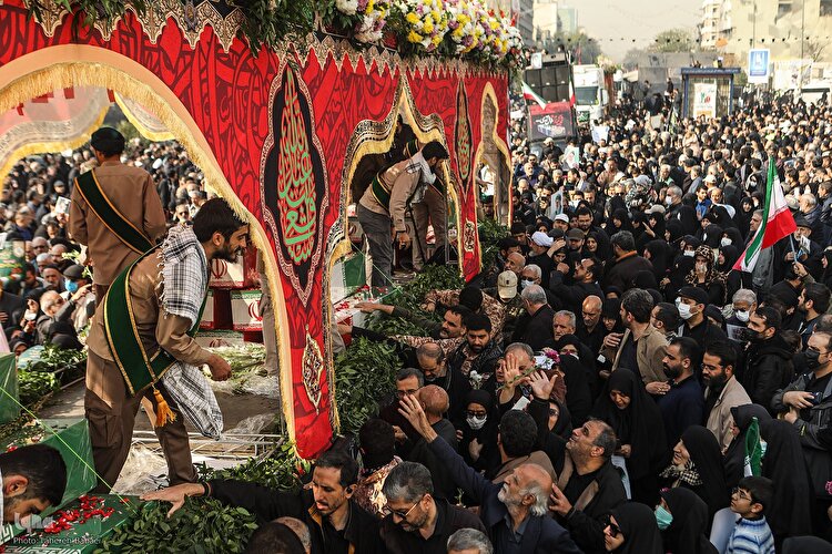 تشییع پیکر‌های مطهر ۱۰۰ شهید گمنام دوران دفاع مقدس