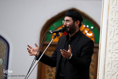 ⁨دل باختگان حسین(ع) در میعادگاه نماز ظهر عاشورا⁩