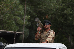 مراسم رژه نیروهای مسلح در اردبیل