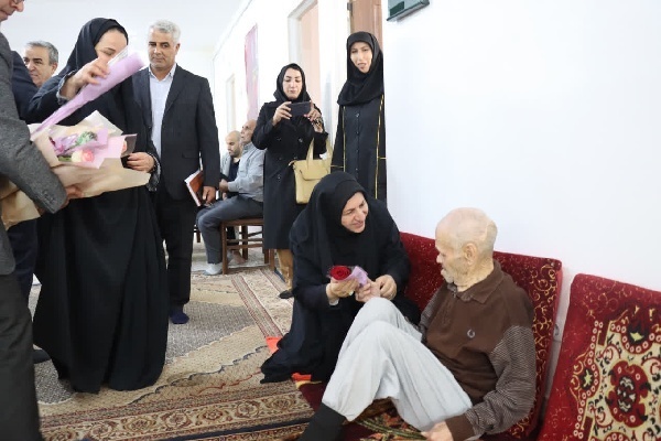 نکوداشت روز سالمند