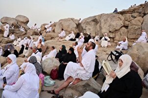 Hajj 2024 sa mga Larawan: Milyun-milyong Nagsalubong sa Bundok Arafat