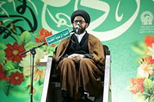 Sa mga Larawan: Dayuhang mga Peregrino Minarkahan sa Pagdiriwang sa Kaarawan ng Imam Hadi sa Dambana ni Imam Reza