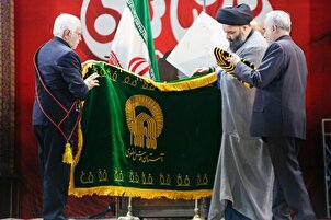 Sa mga Larawan: Pagluluksa sa Muharram para sa Arabong mga Peregrino sa Dambana ng Imam Reza