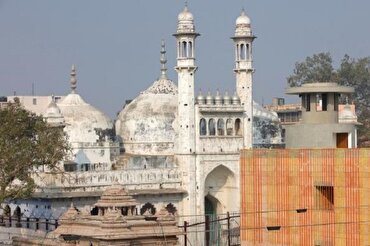 Hindistan'da cami etrafında toplanmayı yasaklayan karar iptal edildi