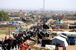 Irak’ın Musul kenti Sünni yerleşim bölgesinde Aşura yürüyüşü